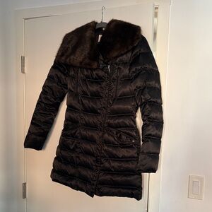 Laundry By Shelli Segal Black Puffer Coat with Faux Fur Collar
